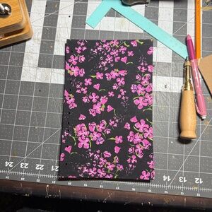 Watch the process of bookbinding!